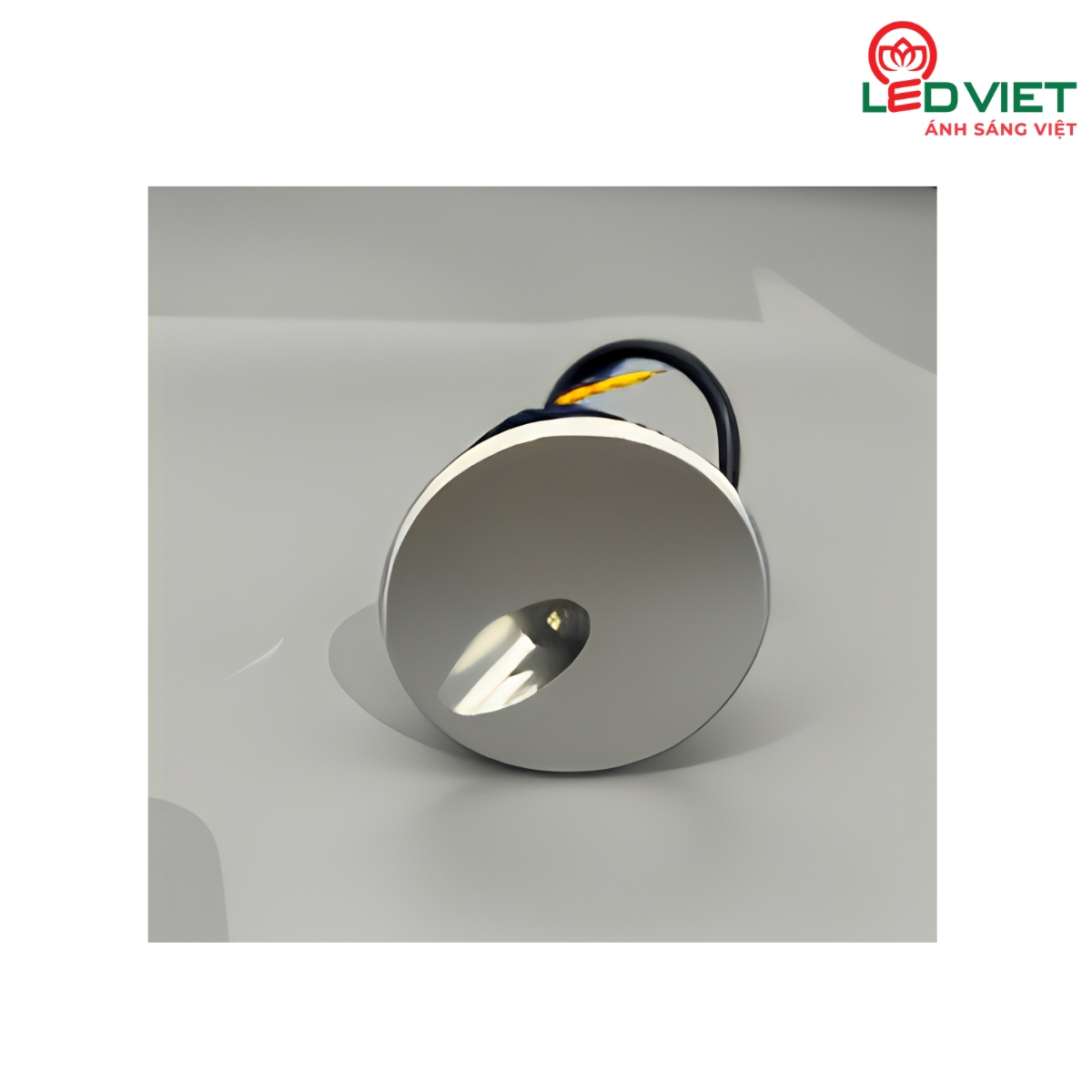 Đèn âm cầu thang XỊN LV-CT15-2W