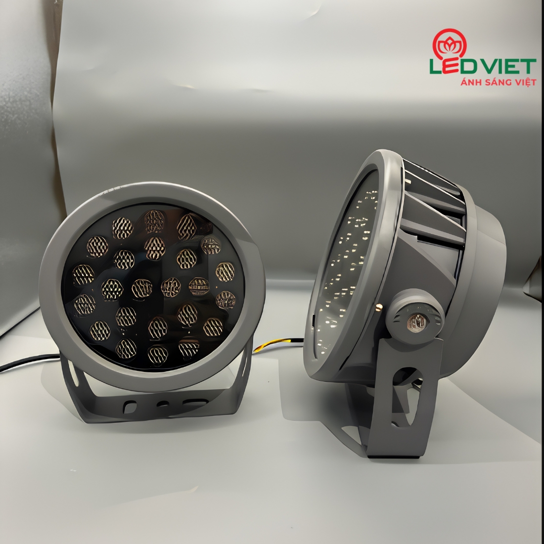 Đèn chiếu điểm tròn hiệu suất cao LV-LX13-36W