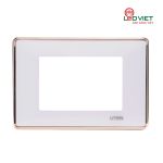 Mặt nhựa 3 thiết bị Q120D-PM3